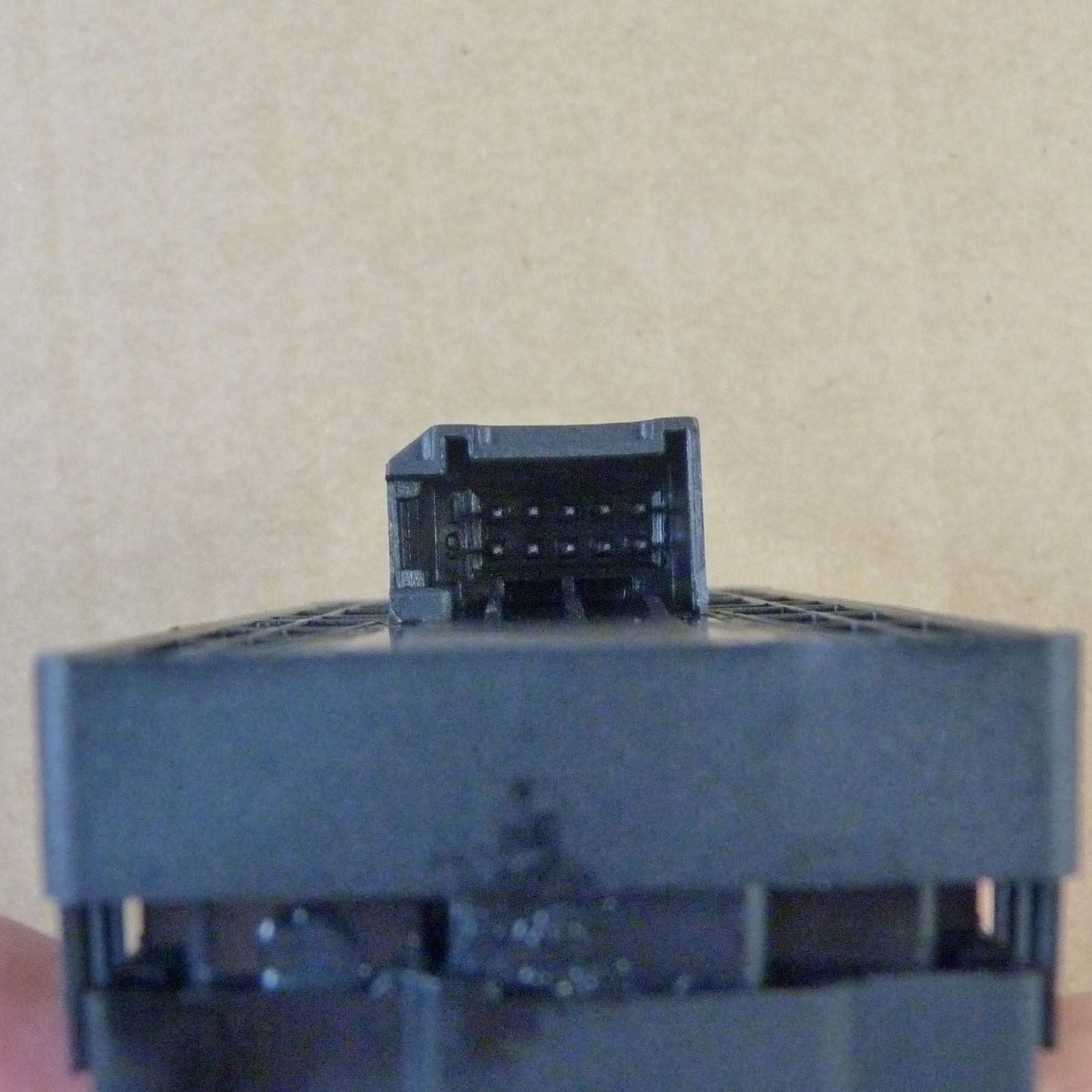 Master Power Window control panel switch is suitable for Audi A4 B6 B7 Sedan 8ED959851 brand new- v