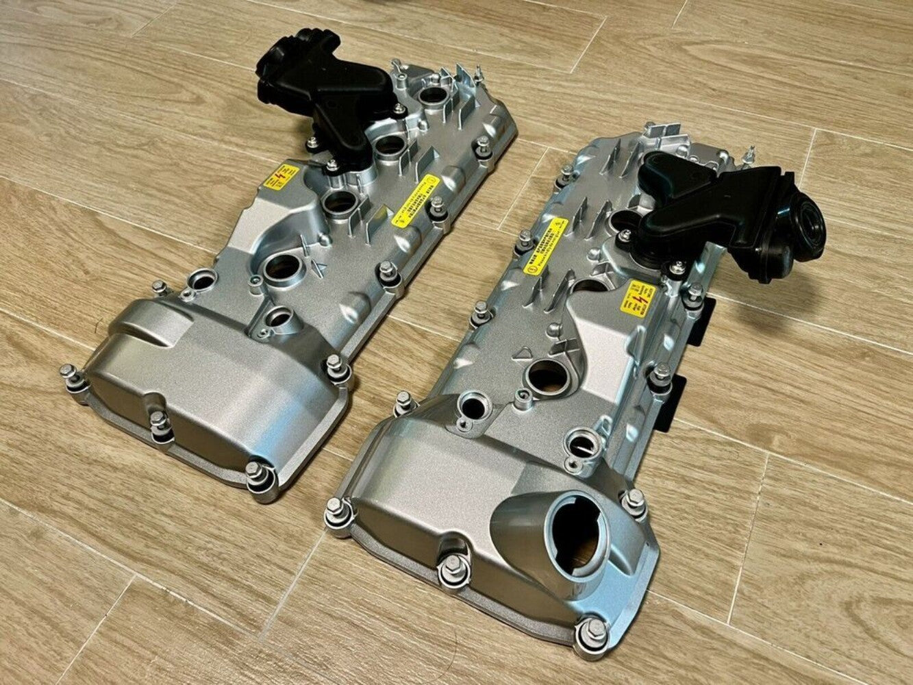 Fit For E92 E93 S65 E90 M3Aluminum valve cover W/ Gasket Oil Separator And Bolts n
