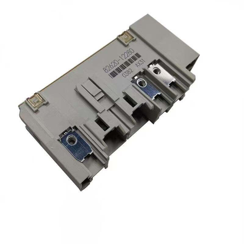 Applicable to 2007-2013 for Corolla engine bracket fuse box relay 82620-12280- n