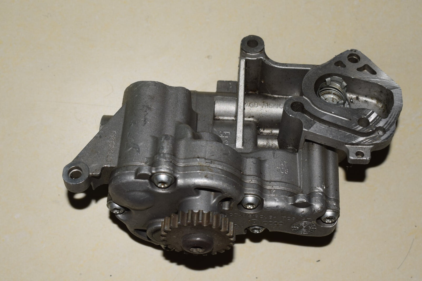Engine Oil Pump 06J115106AB for VW GTI MK 6 Q