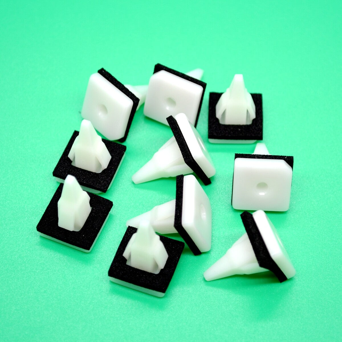 10pcs Fender Rocker Molding Clips Rivet Retainer Fastener Grommet for Mitsubishi