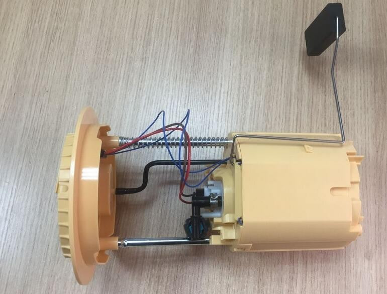 New 1 piece Fuel Pump Assembly For GL320 GL350 ML320 v