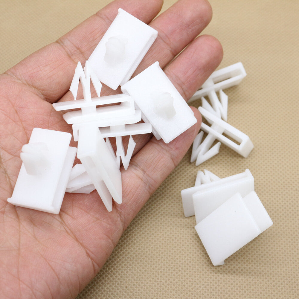 20-pack of gray nylon mudguard flashing clips for Chrysler 55157055AA and 55157065AA