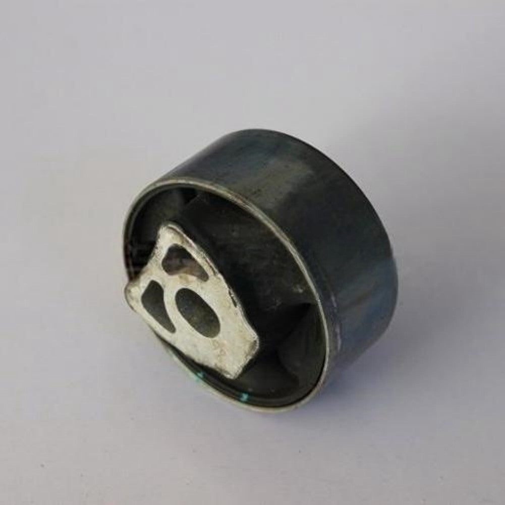 PARTS NO# 68252974AA Front rubber bushing 1pack Q