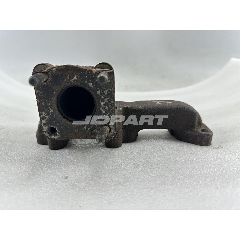 L3E exhaust manifold is suitable for excavator engine parts.
