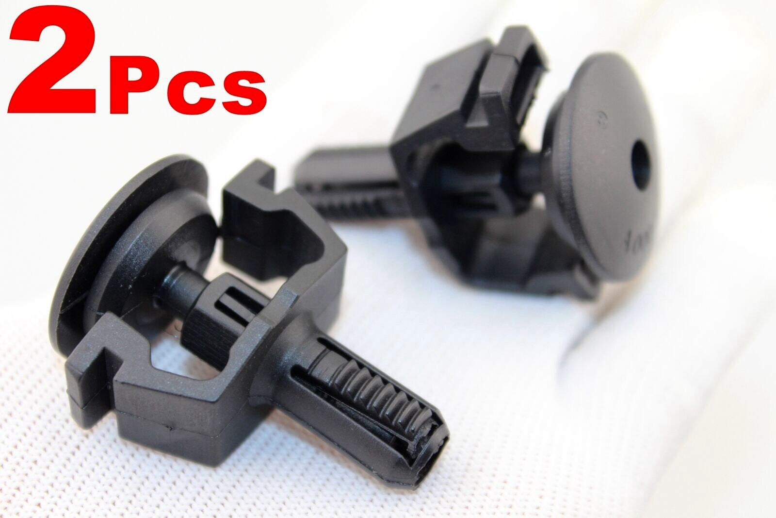 2X for Mercedes-Benz E320 E350 E500 E550 CLS55 CLS500 E55 E63 Radiator Mount Pin