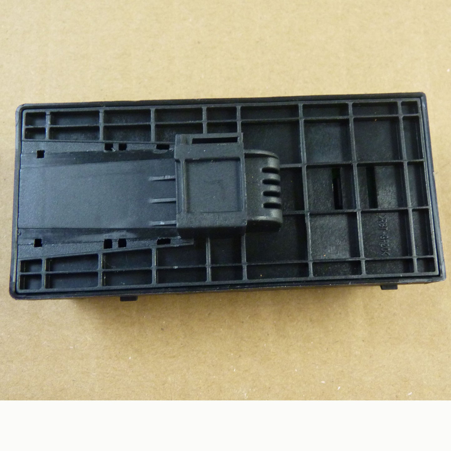 Master Power Window control panel switch is suitable for Audi A4 B6 B7 Sedan 8ED959851 brand new- v