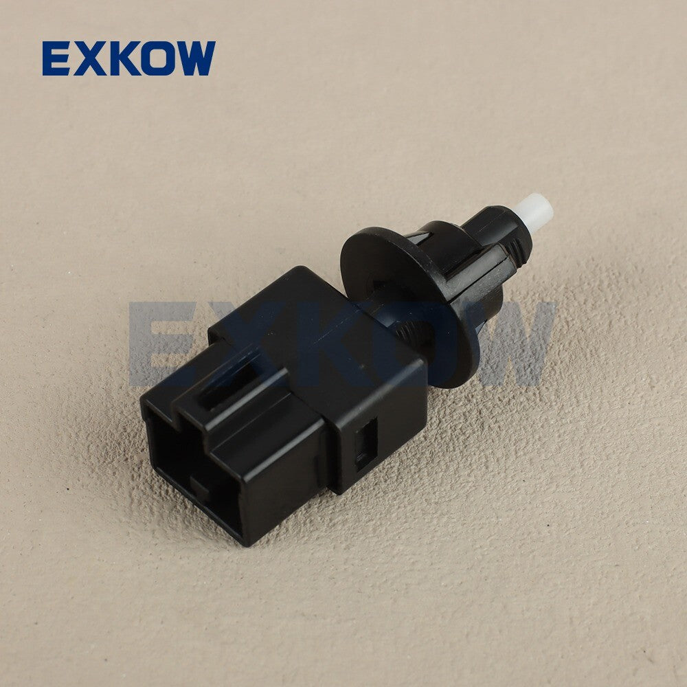 Stop Lamp Switch for Mitsubishi Pajero IO Colt Magna Verada Nimbus MR228924 Q