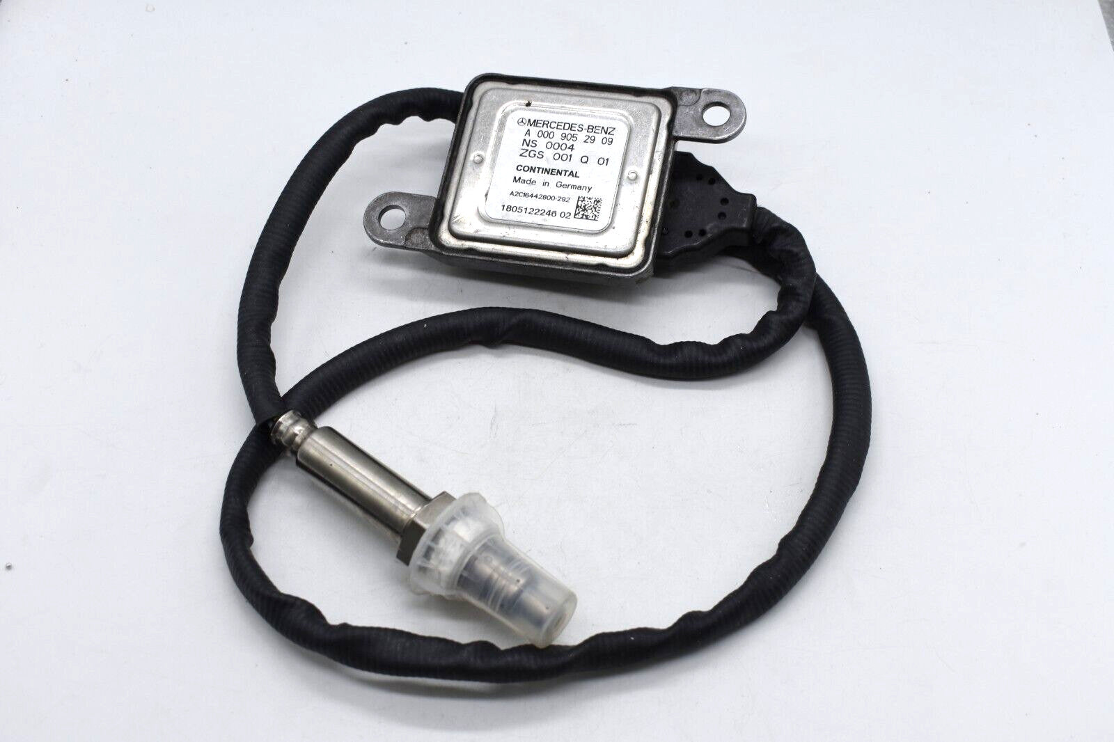 Applicable to oxygen sensor (NOX) A0009052909 (2015-2017). n
