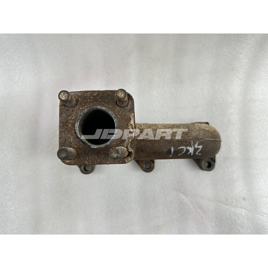 3KC1 exhaust manifold is suitable for Isuzu excavator engine parts.