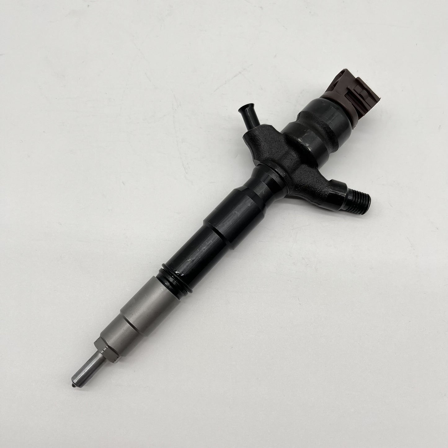 4PCS Fuel Injector Assembly 295900-0200 23670-30440 for Toyota Diesel Engine