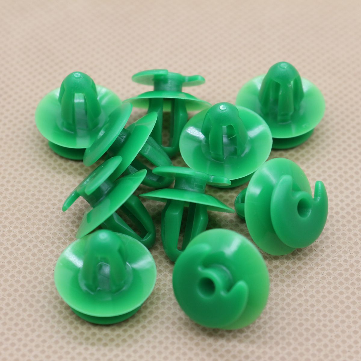 New Green 20Pcs Interior Door Panel Trim Clip Retainer for BMW 51-41-1-870-718 Q