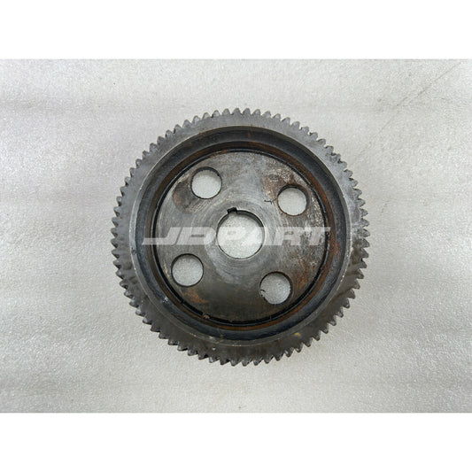 4LE1 shaft idler gear suitable for Isuzu diesel parts -