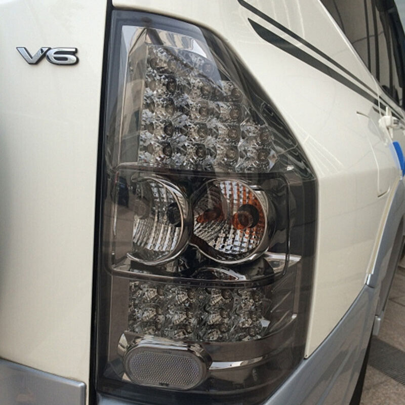 LHRH LED taillights suitable for 1999-2006 for Mitsubishi Pajero Montero V73 V77 smoke