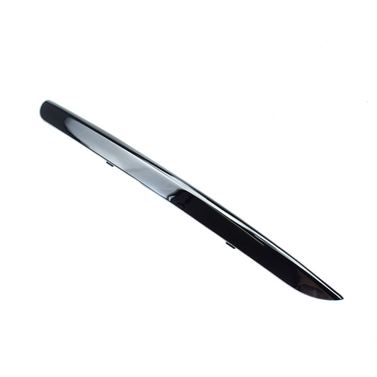 Chrome bumper trim, front left, model 865813W000, for Kia Sportage 2011-2016.