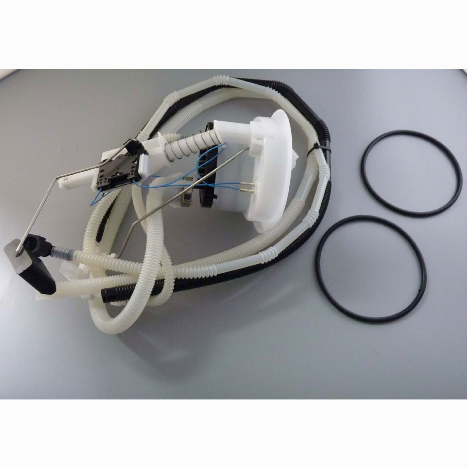 for BMW 328i 335i Fuel Filter with Fuel Level Sending Unit Pressure Regulator