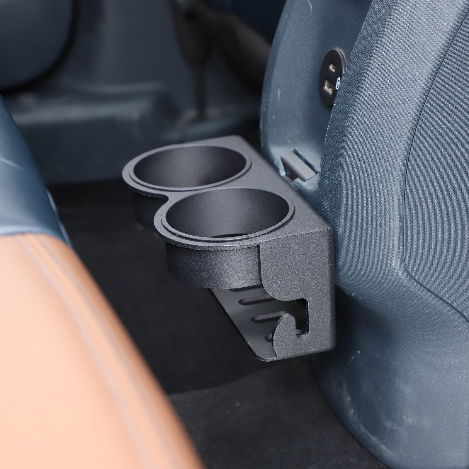 For Maverick 2022-2024, center rear extended cupholder with padded support. n