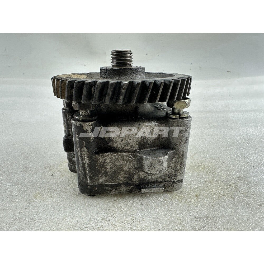 45T oil pump 15471-35013 is suitable for D1403, V2203, V2403, and D1703 excavator engines.