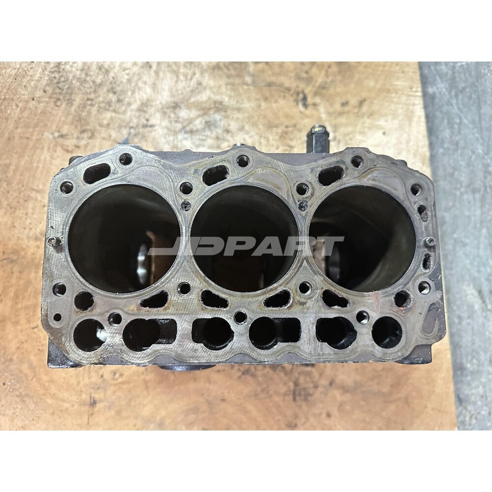 3TNV68 cylinder block is suitable for diesel parts.