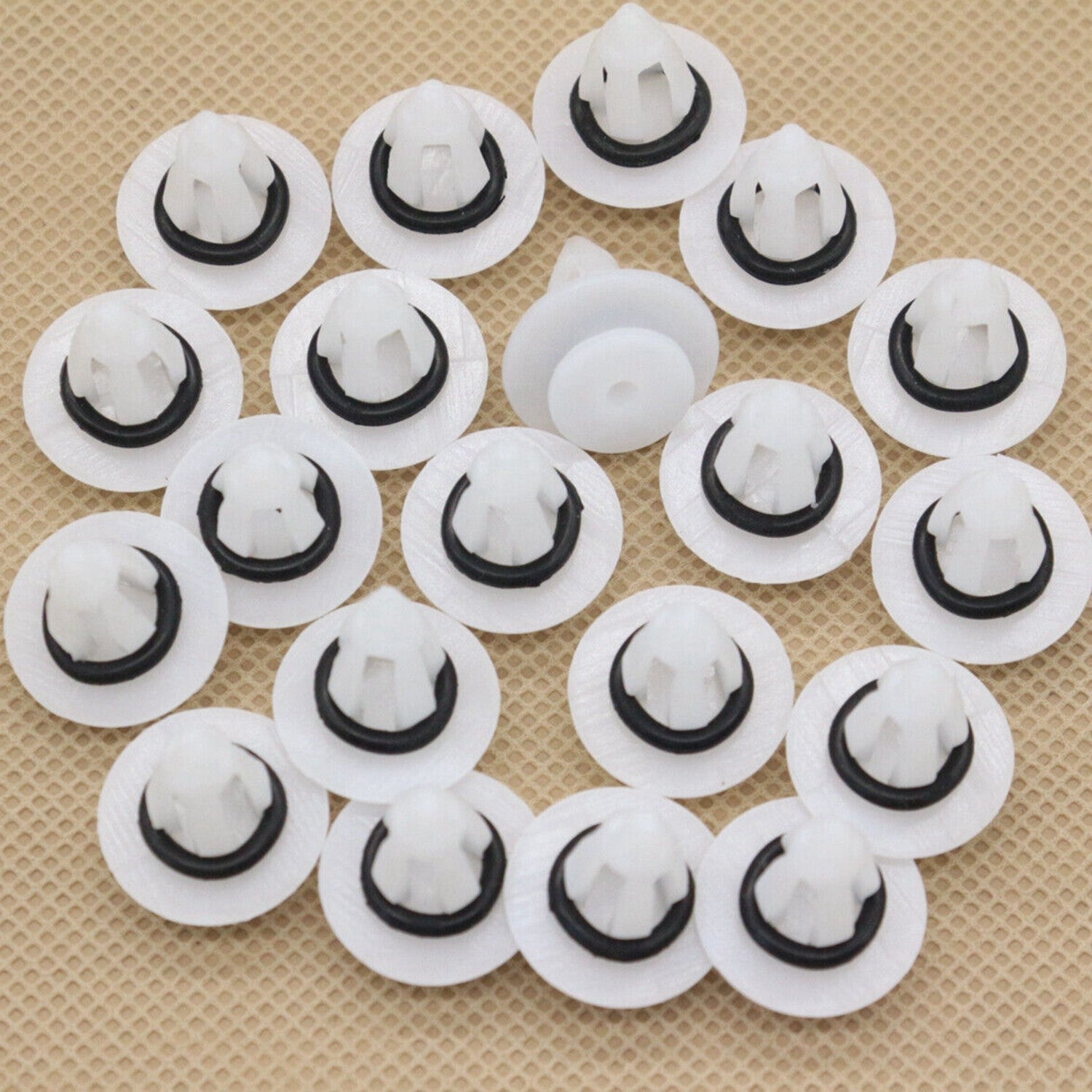 30x Side Trim Clips with Seal 51777171002 for BMW X5 E70 X3 F25 for Mini R60 R61