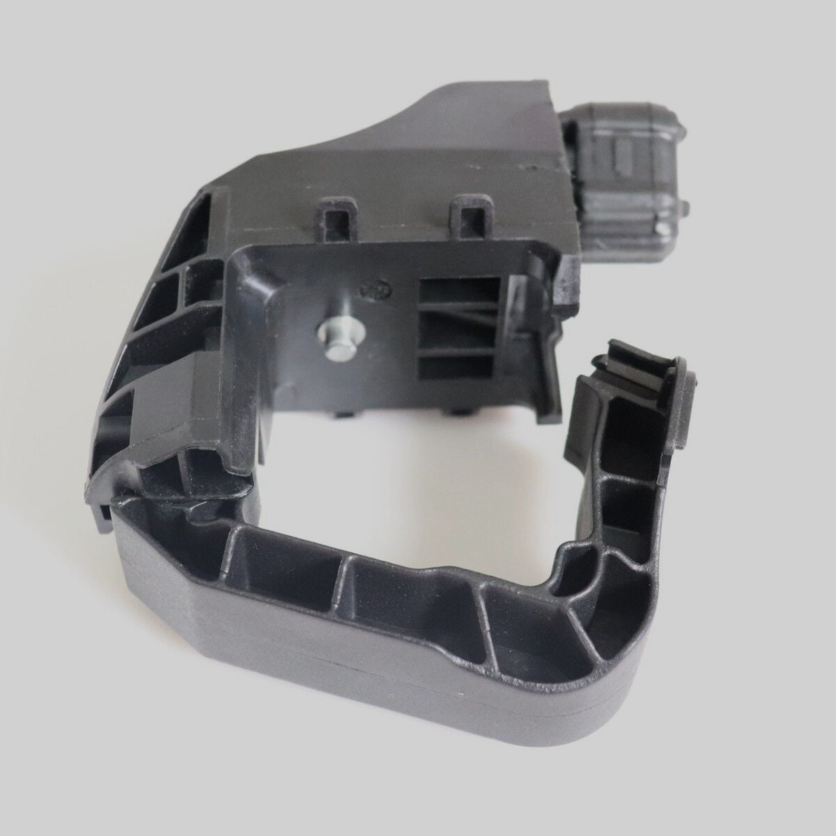Suitable for Mercedes new radiator brackets 2535010520 C238 C253 S213 W213 X253