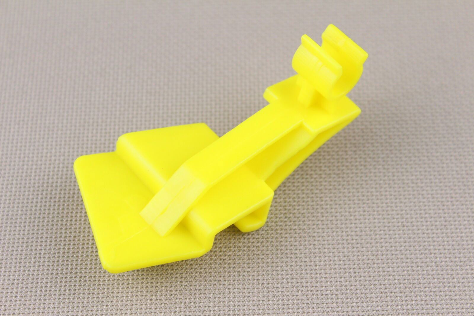 Hood-Support Rod Retainer Clip for Ford Fiesta B-Max Transit