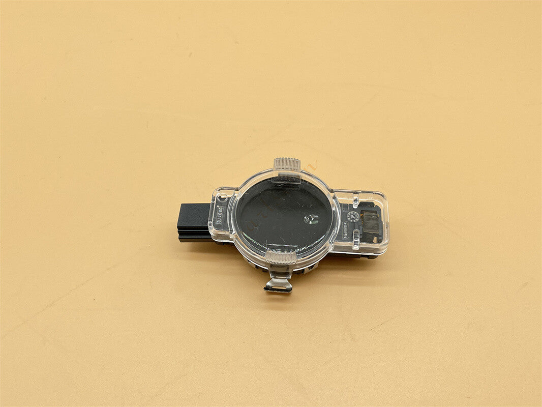 Rain and humidity sensors and automatic headlight sensors are suitable for Audi A3, A4, A5, A6, A7, for A8 , Q3, Q5, and for Golf 7. n