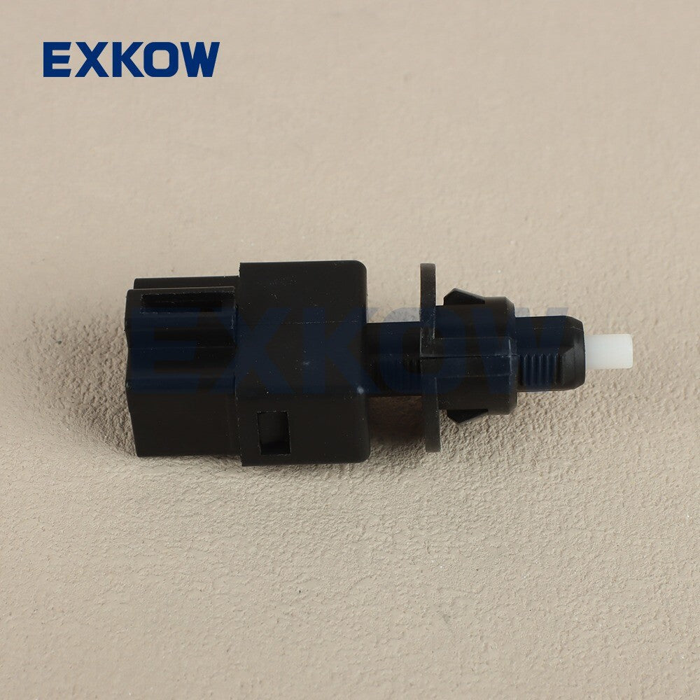Stop Lamp Switch for Mitsubishi Pajero IO Colt Magna Verada Nimbus MR228924 Q