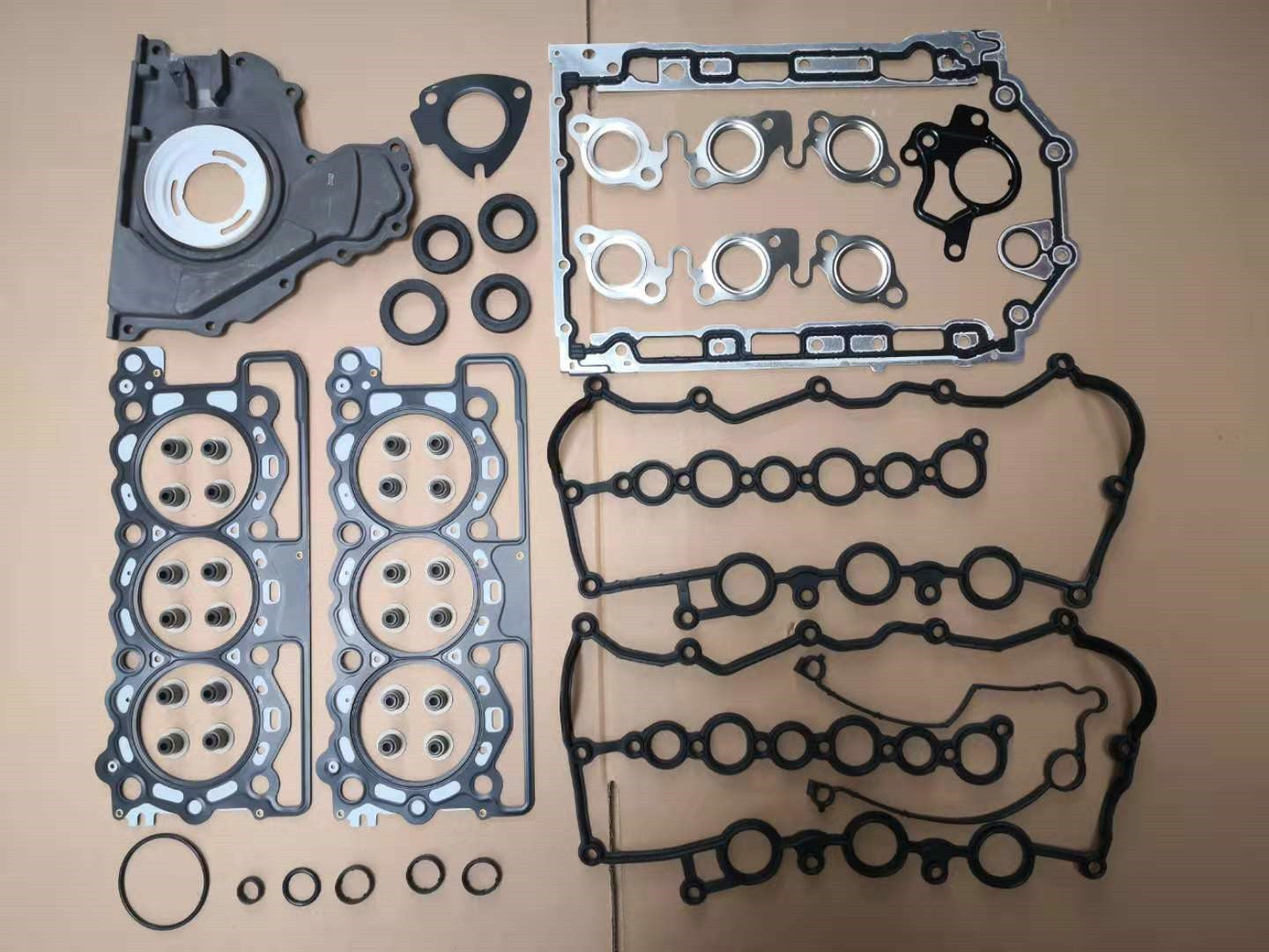 New LR005993 Engine Gasket Set for LAND ROVER 2.7 TDV6 276DT
