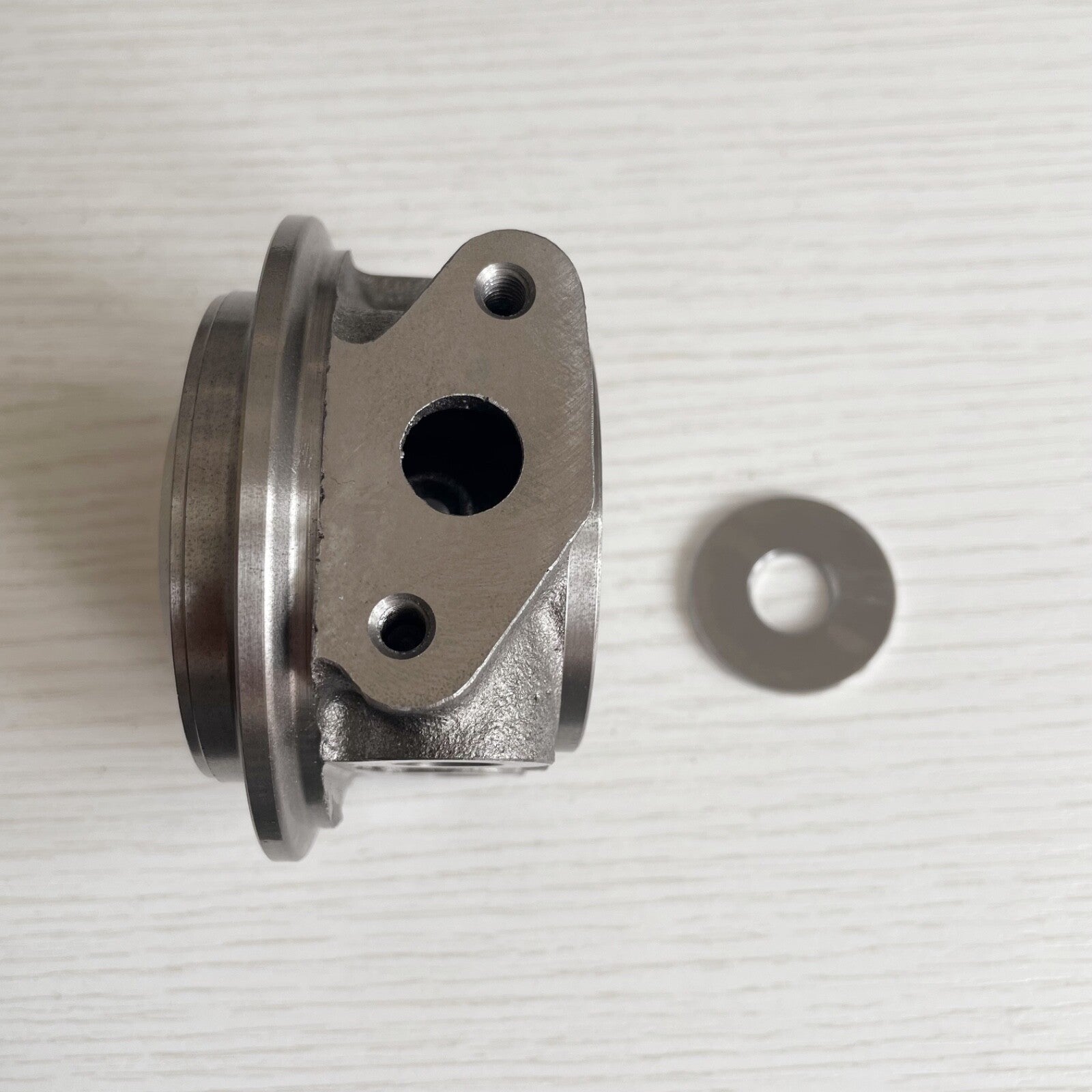 RHF5HB VF34 VF36 14411-AA321 VA660060 Ball bearing housing