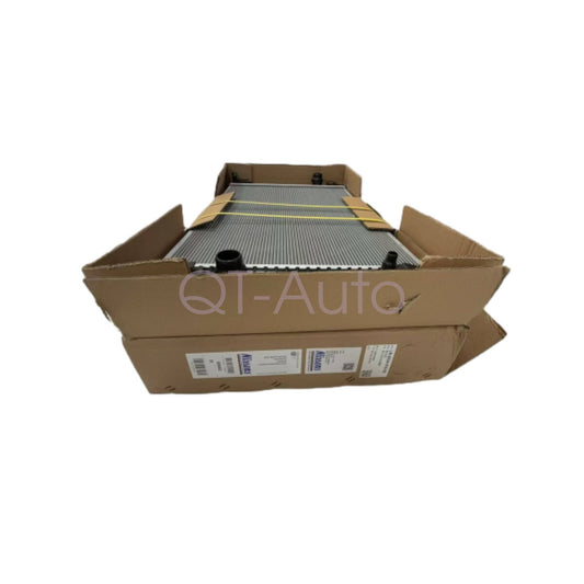 Radiator LR015560 is suitable for 2010-2016 for Land Rover for Range Rover Sport LR4.