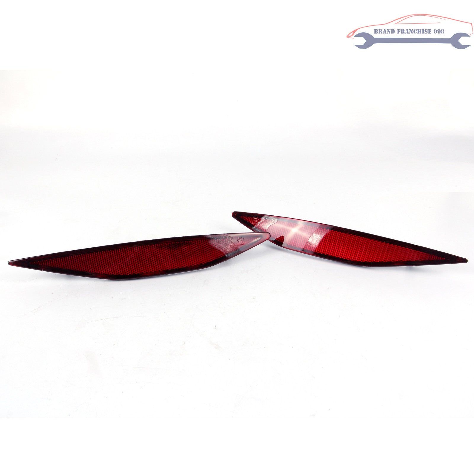 Two brand-new rear bumper reflectors for Volkswagen E- for Golf GTI.