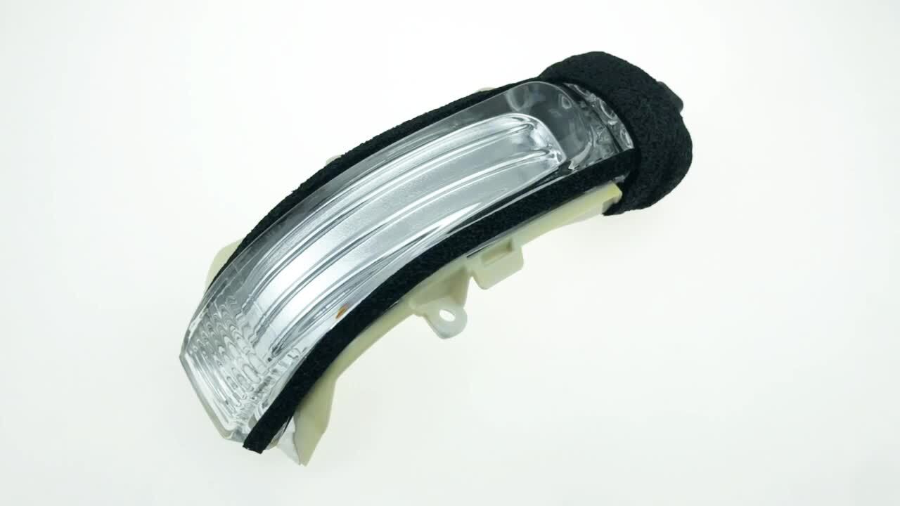 Suitable for for Corolla for Scion XB left side mirror light turn signal light 81740-22180- v