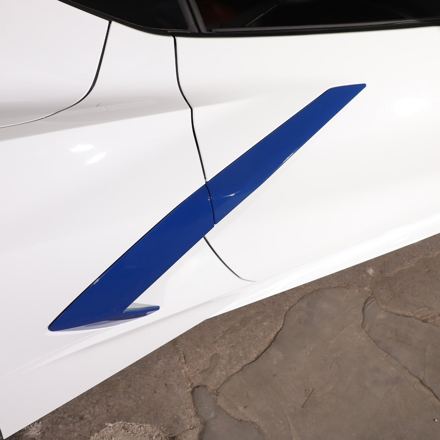 Suitable for Chevrolet for Corvette C8 Z51 2020 - 2024 BlueSide Vent Inlets Door Spoon Trim L&R