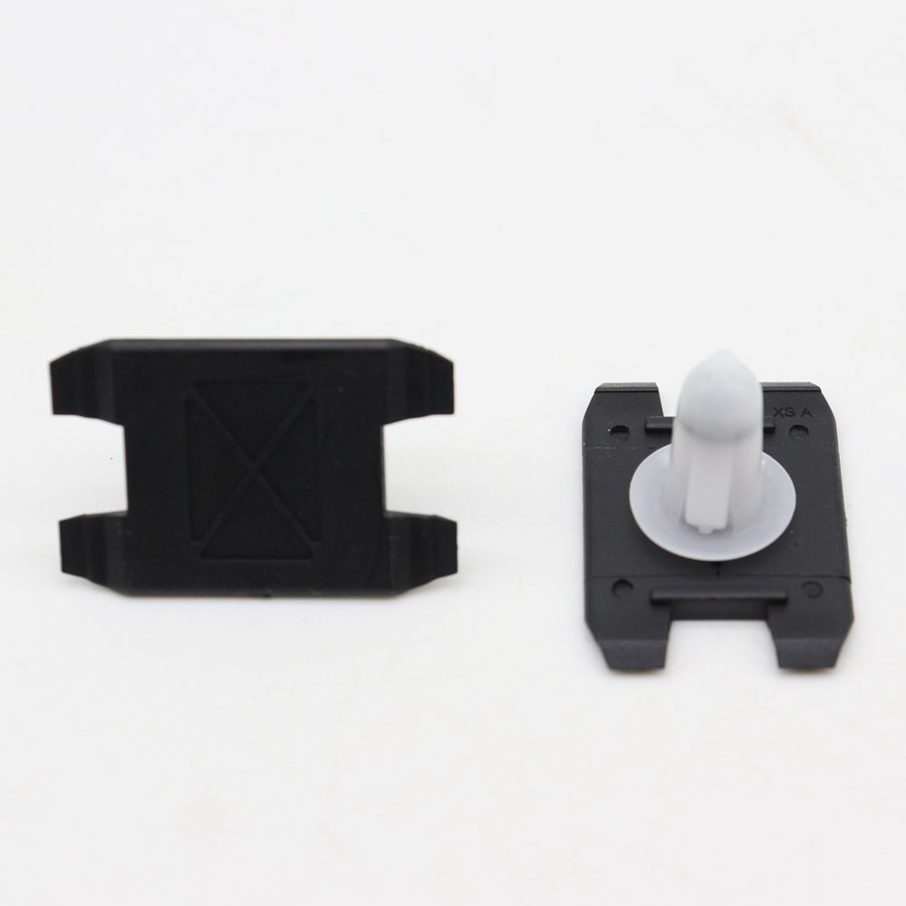25-piece pack of nylon interior trim panel retaining clips and rivets  for ford  N807535-S