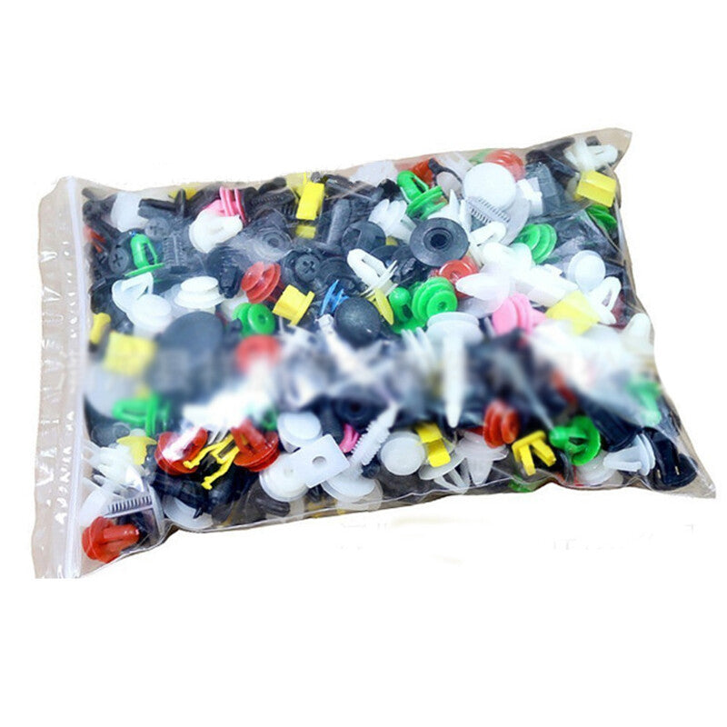 440-piece pack of mixed plastic automotive fasteners, including door bumper fender liners, rivet clips, and tools. n