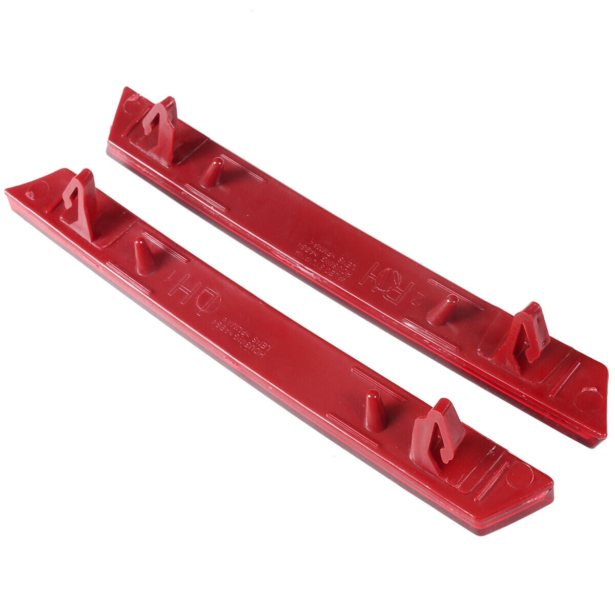 Red reflector trim on the lower dual rear bumpers of the 2013-2017 for Cadillac XTS is suitable for these models.