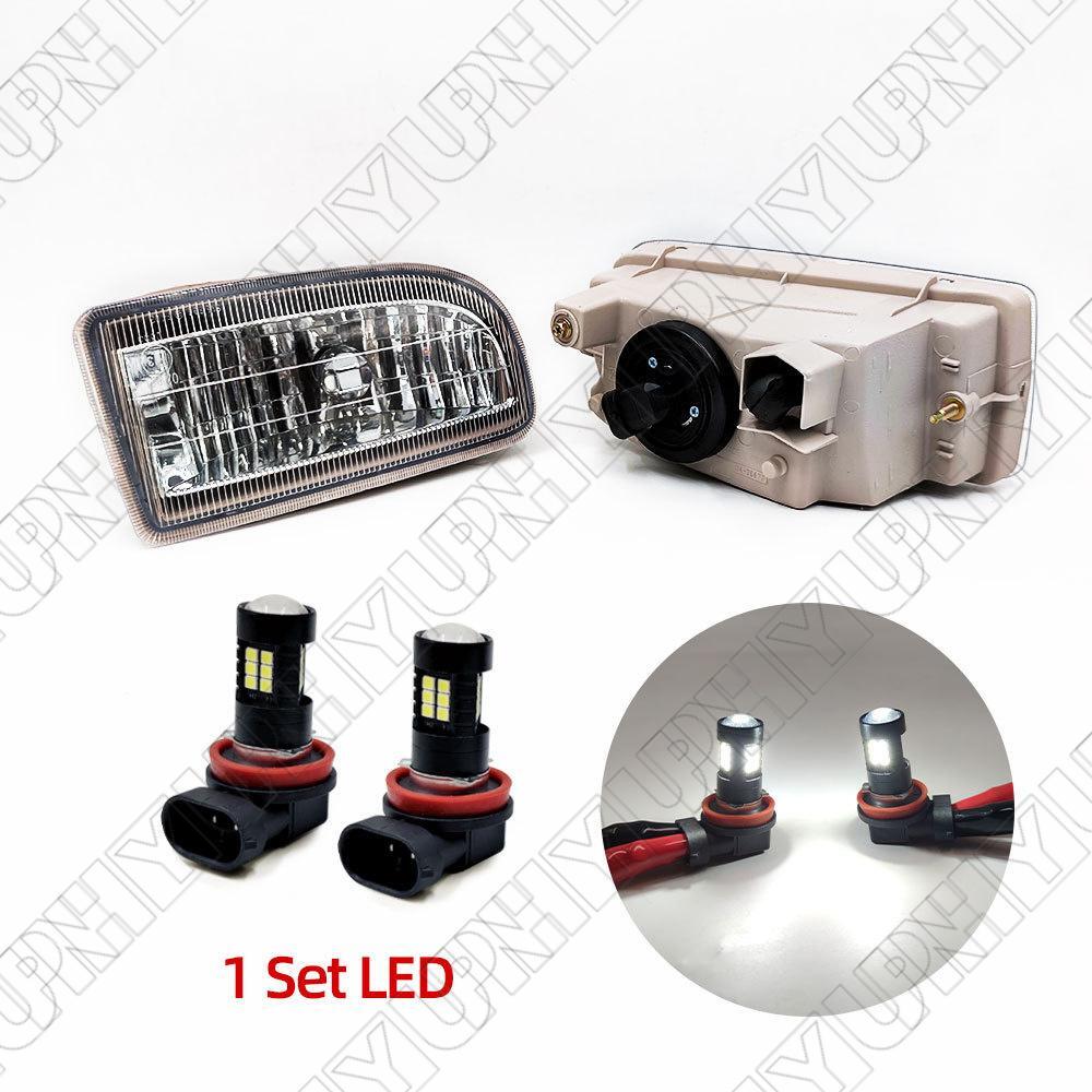 Pair of front fog lights with 12V bulbs for Land Cruiser 100 LC100