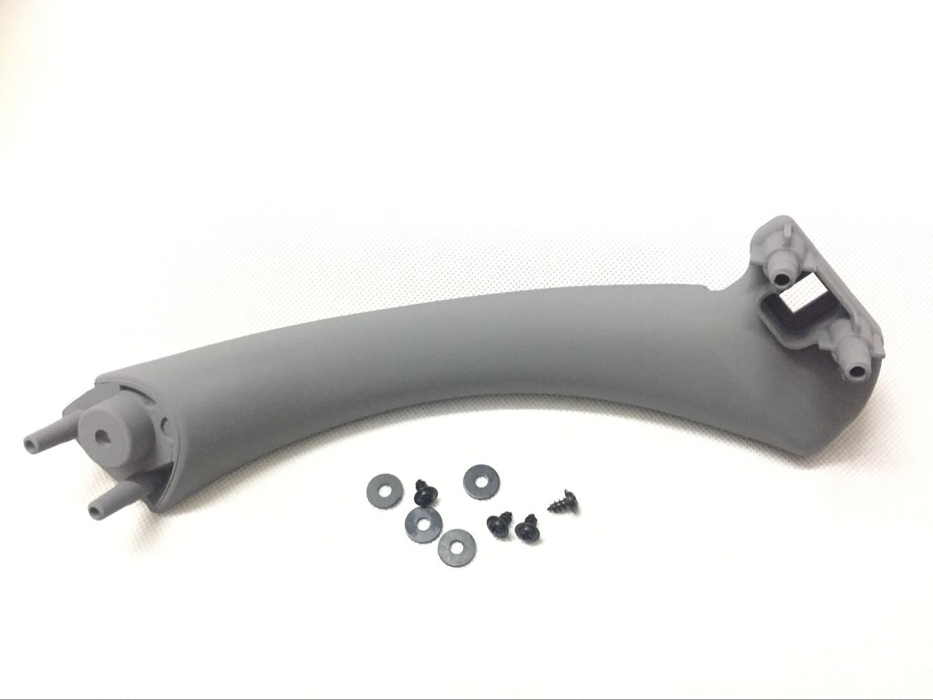 The gray inner door panel handle pull tab cover on the left side is suitable for E90 328i- n