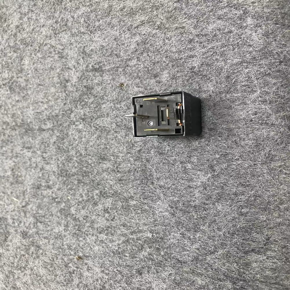 Rear Fuse Relay Box SAM Assembly for Mercedes W212 E350 E550 10-11 Q