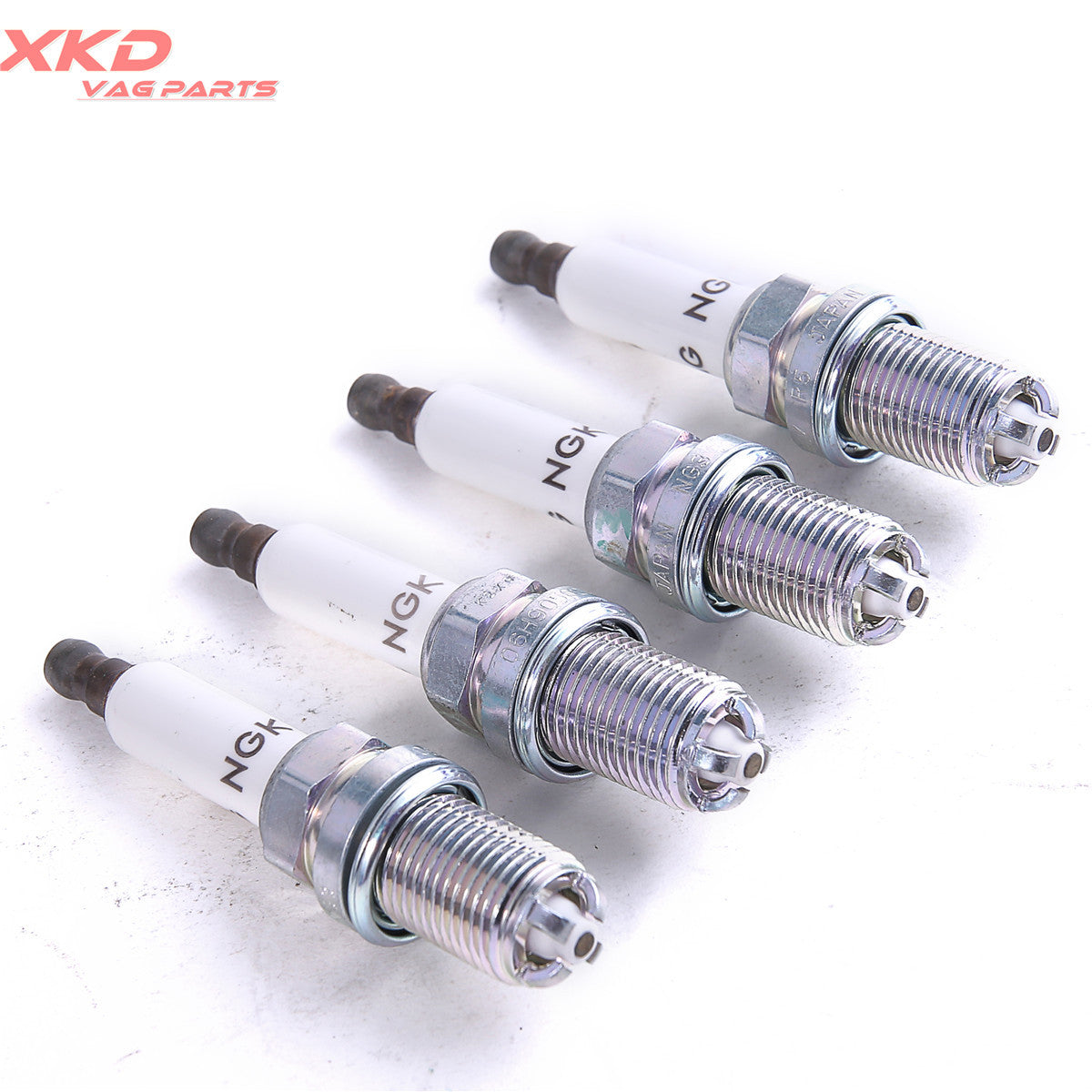 2.0T Spark Plug Kit for VW for Jetta for Golf for Passat for Tiguan for AUDI A3 for A4 for A5 06H905611 Q