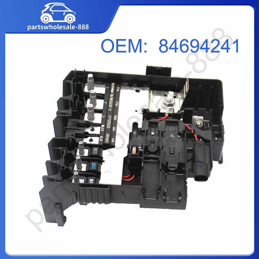 84694241 Battery Distribution Engine Compartment Fuse Block for Cadillac for GMC