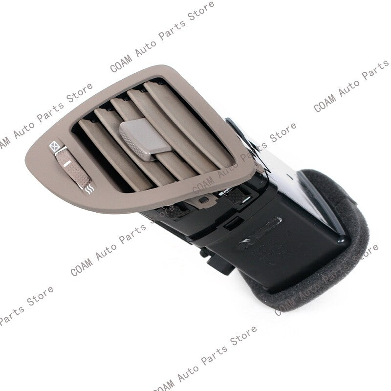 Pair of automotive air conditioning socket vent assemblies suitable for Kia Sportage 2005-2009 Q