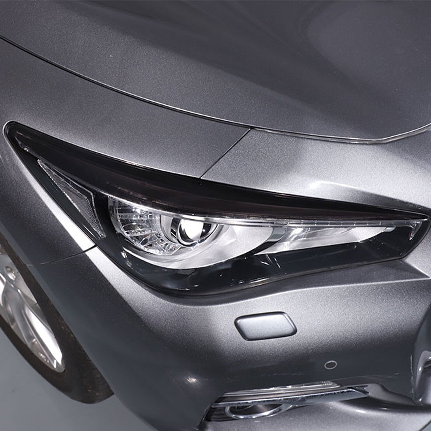 Suitable for 2014-2022 for Infiniti Q50 Q50s headlights with eyeliner finish, black pre-cut vinyl overlay.