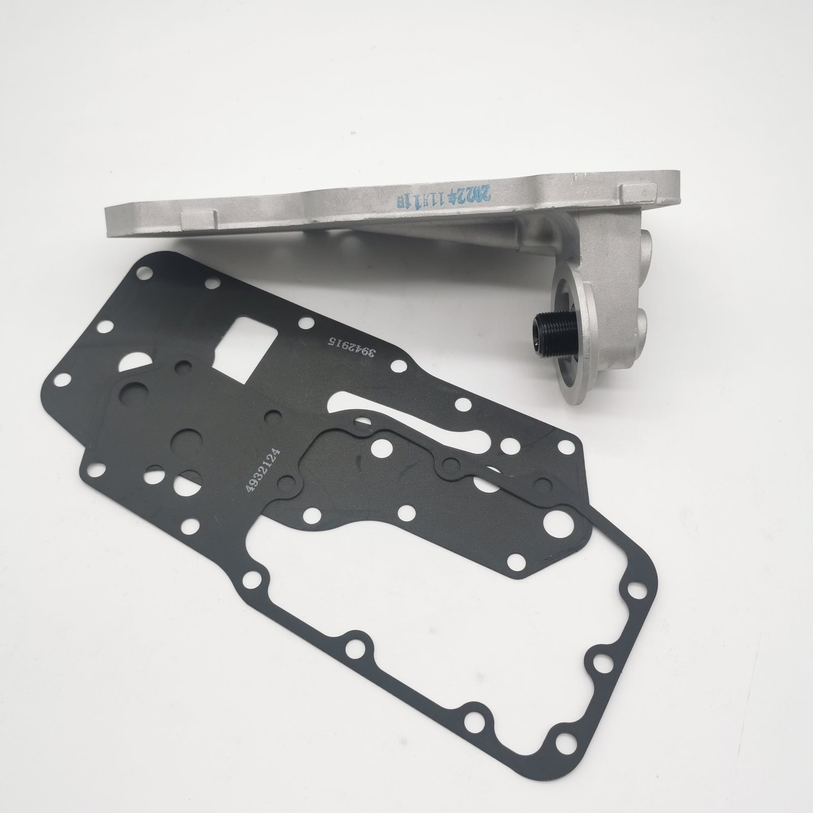 Oil Filter Support Head Cooler Cover 4934218 For Engin B5.9L 6B 6BT 6BTA