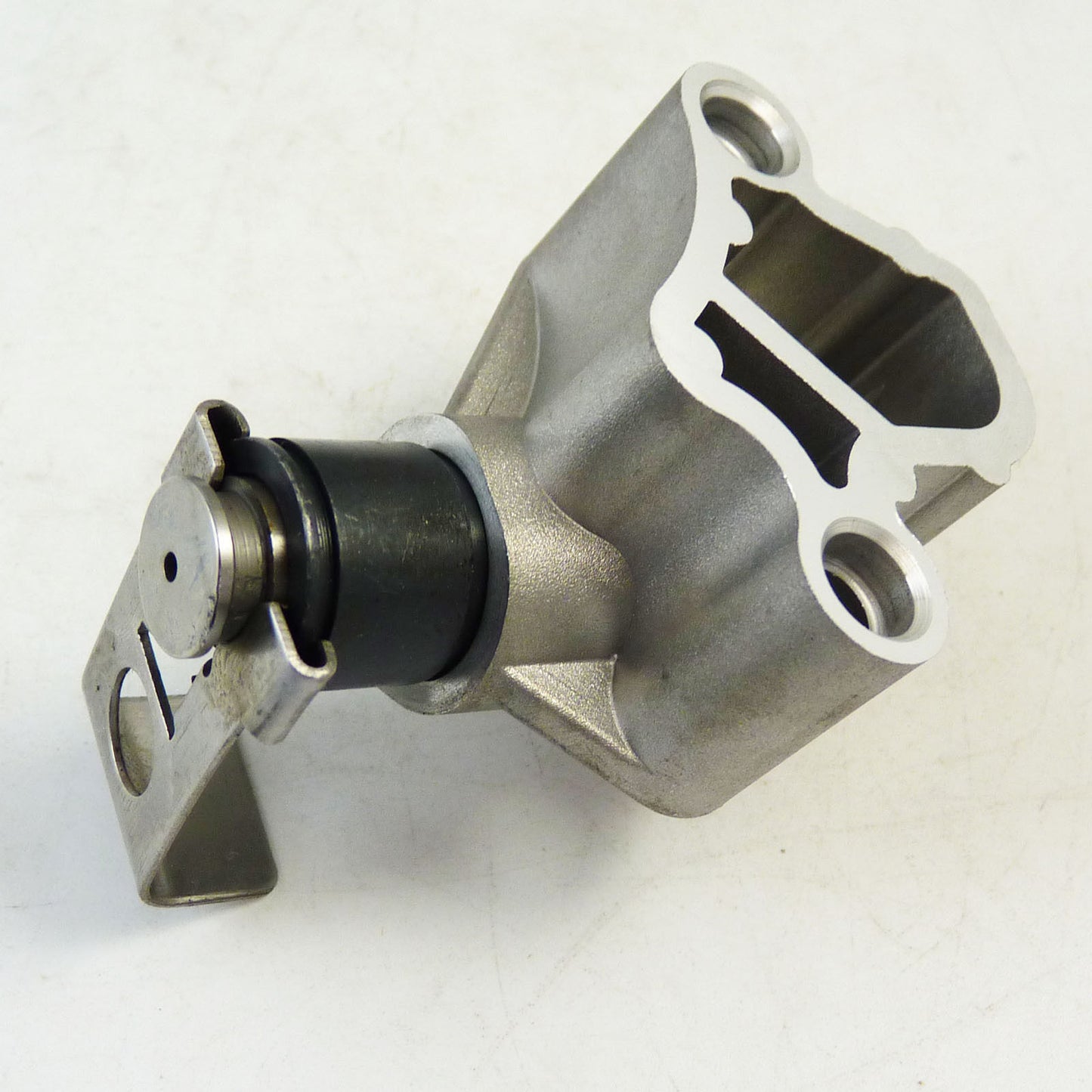 Upper timing chain tensioner is suitable for Audi A3, Q5, for VW GTI, for Passat,for Jetta,and Beetle. Q