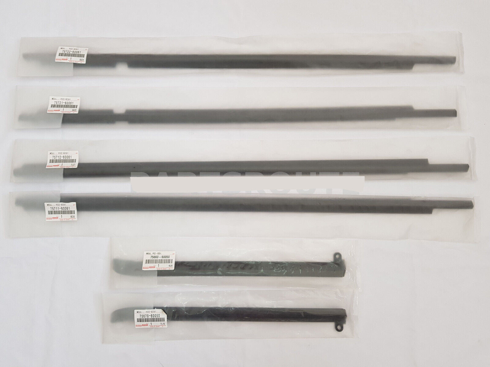 for Toyota for Land Cruiser Prado GX470 QuarterDoor Belt Moulding Black 2003-09