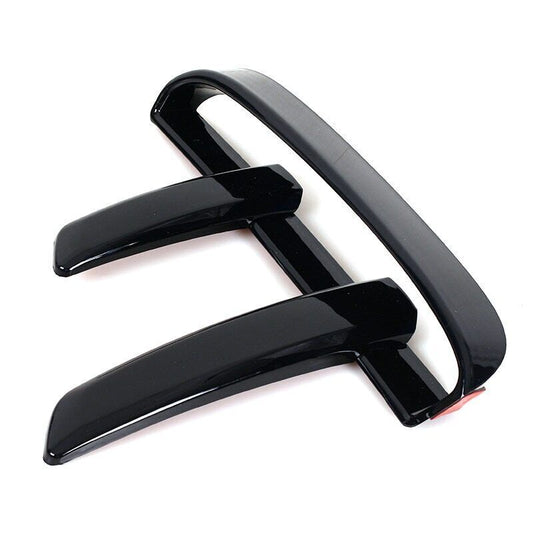 pair of front bumper grille vent trims for Land Rover Discovery 5 L462 2017 - 2019.