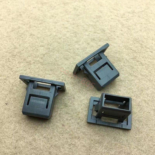 76 C thermostat suitable for 6D31, 6D34, and 4D34 engine parts. G