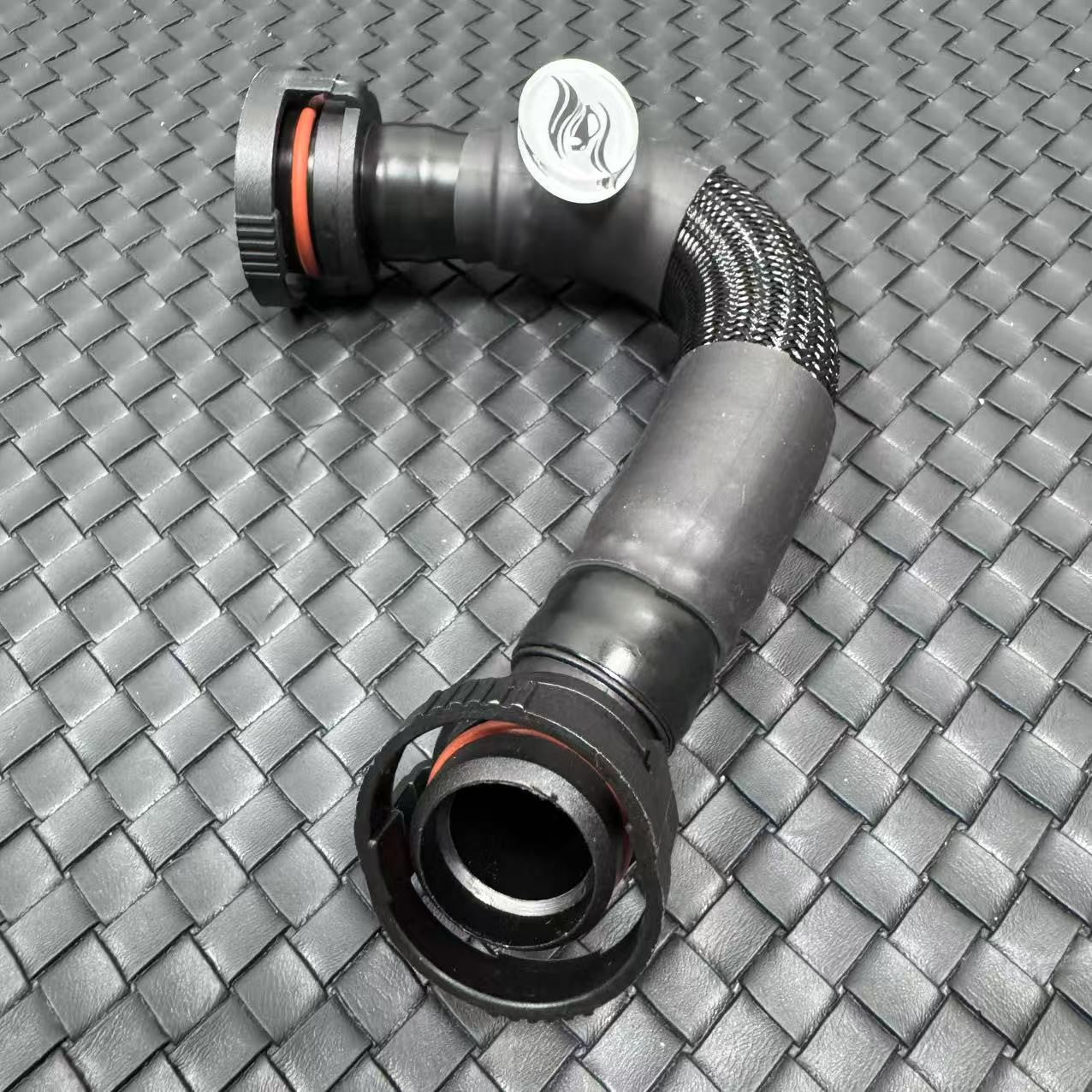 079103209AM Crankcase Breather Hose for Audi Q7 for VW for Volkswagen 07-09